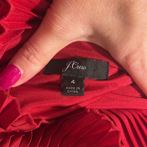 J.Crew Red Lace Pleated Ruffle layers Top Size 4 Holiday Party Family photos - Picture 8 of 9
